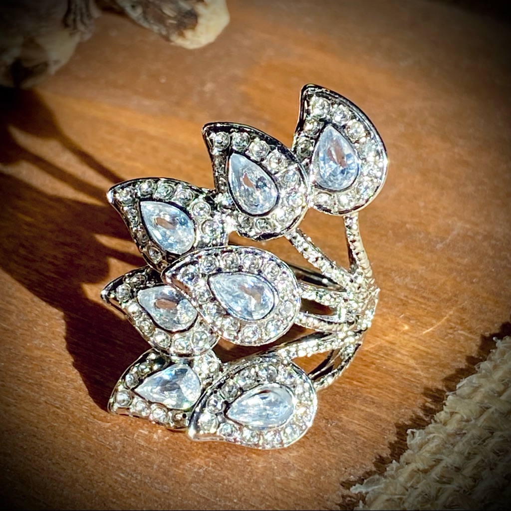 Ring Rhinestone Jewelry Cristal Size 6 New